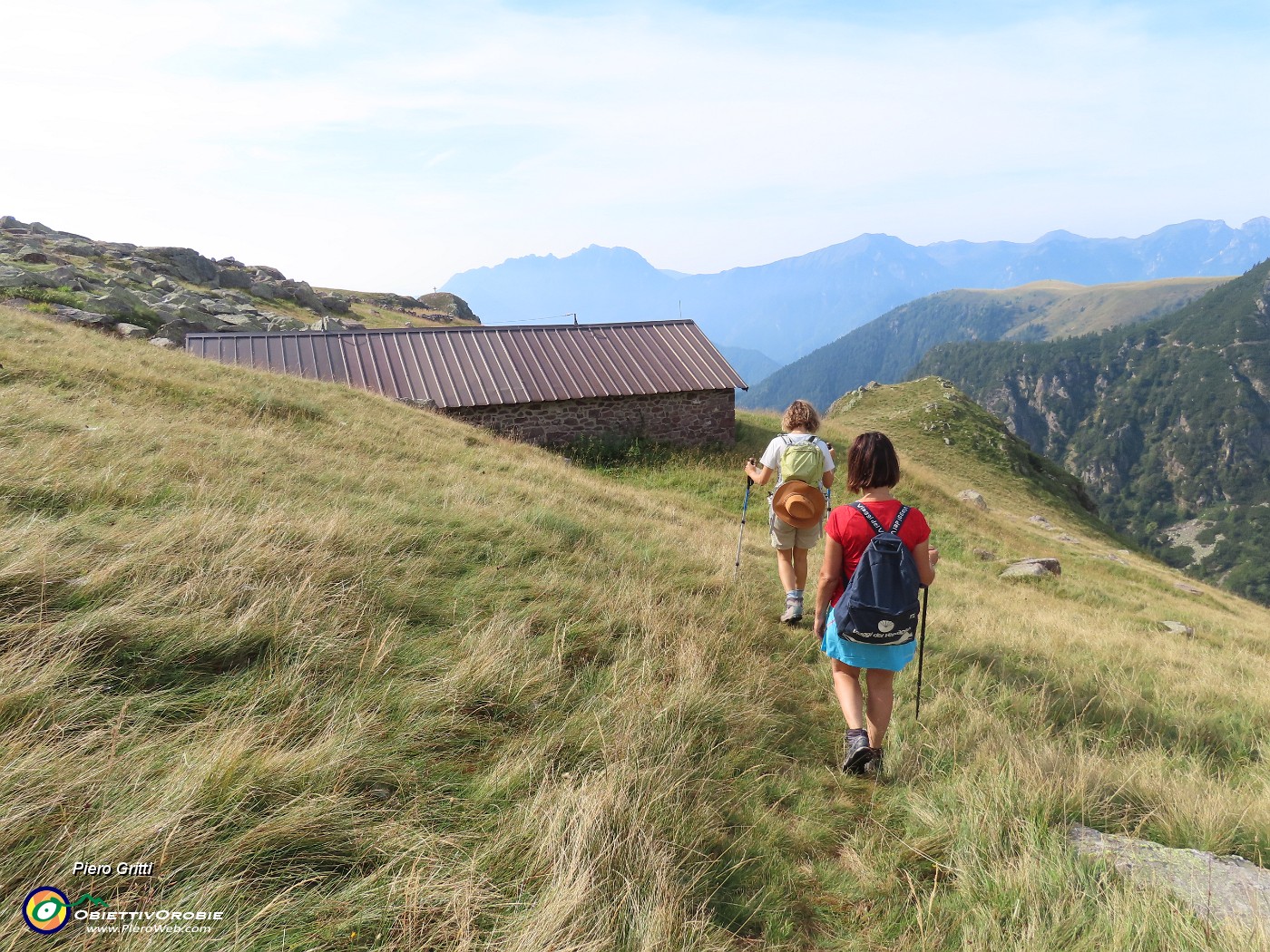 28 Discendiamo allo stallone della Baita Mincucco (1840 m).JPG